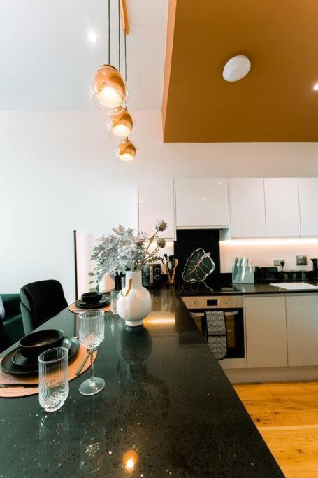 Dusk House - B'Ham Jq Townhouse Βίλα Μπέρμιγχαμ Εξωτερικό φωτογραφία